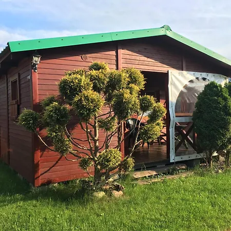 Letniskowe Promyk Lodge *