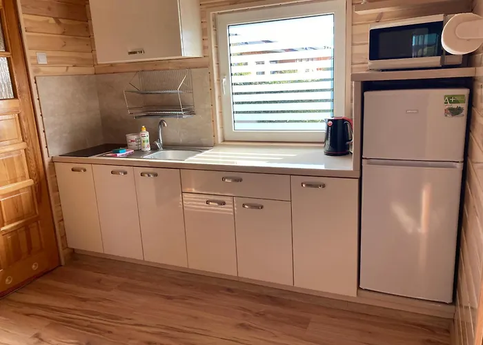 Letniskowe Promyk Lodge *