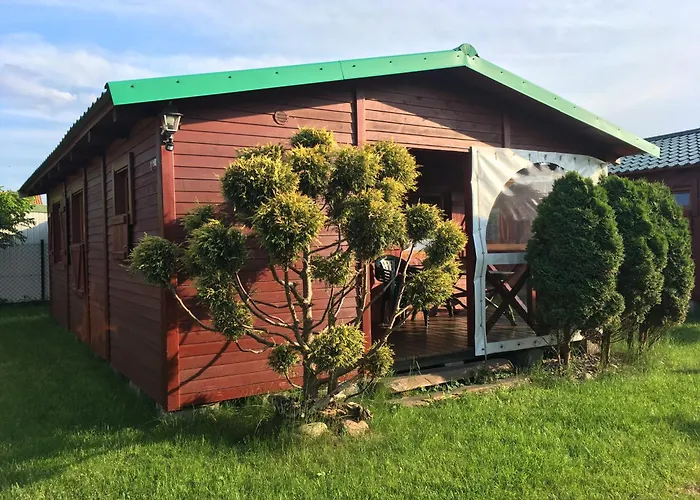 Letniskowe Promyk Lodge *